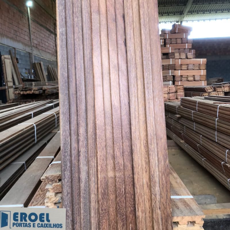 Painel Ripado Sucupira Preta